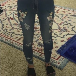 Brand new Hollister skinny jeans